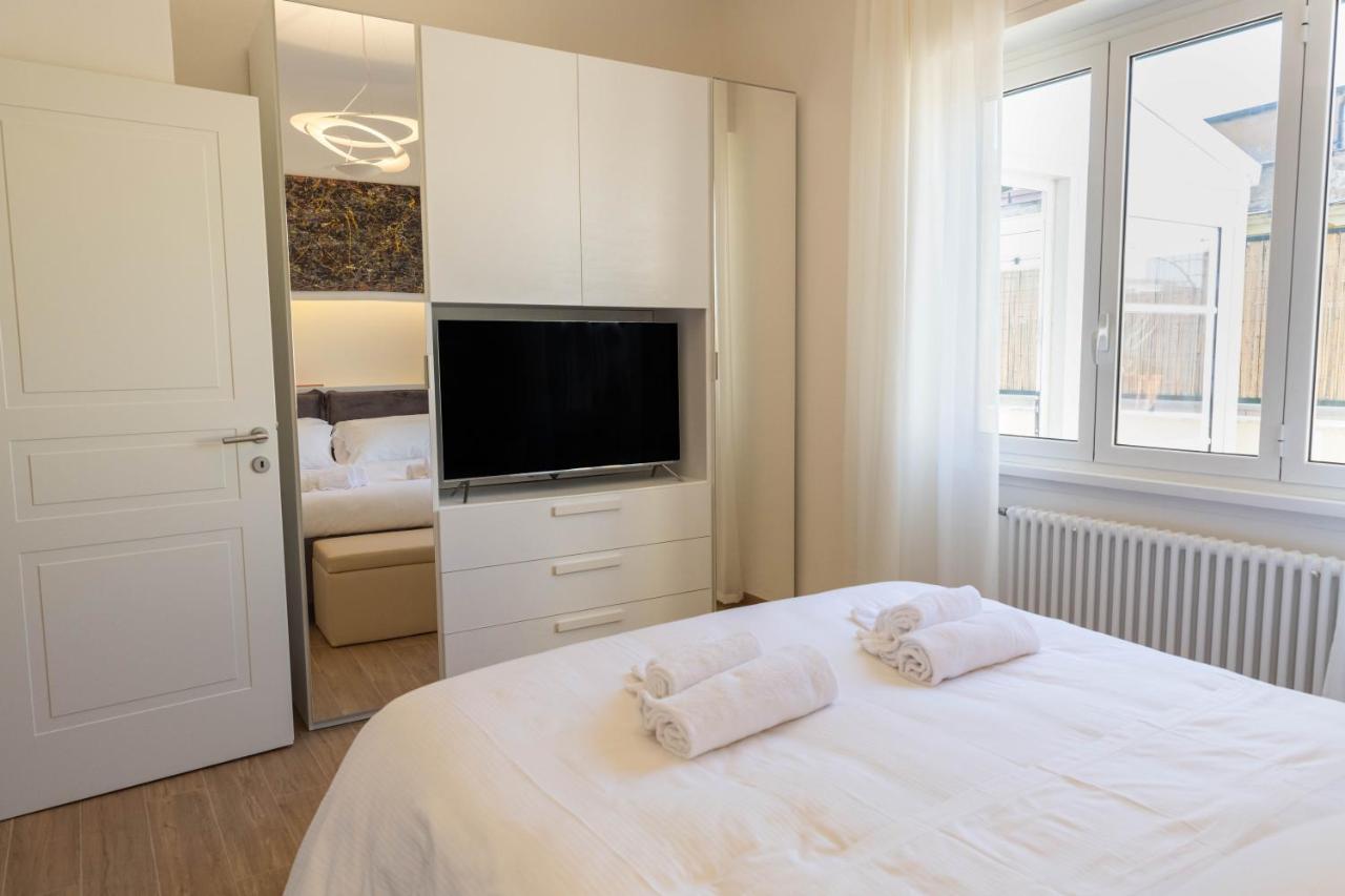 Colosseo Brightful Apartment With Rooftop Rome Buitenkant foto