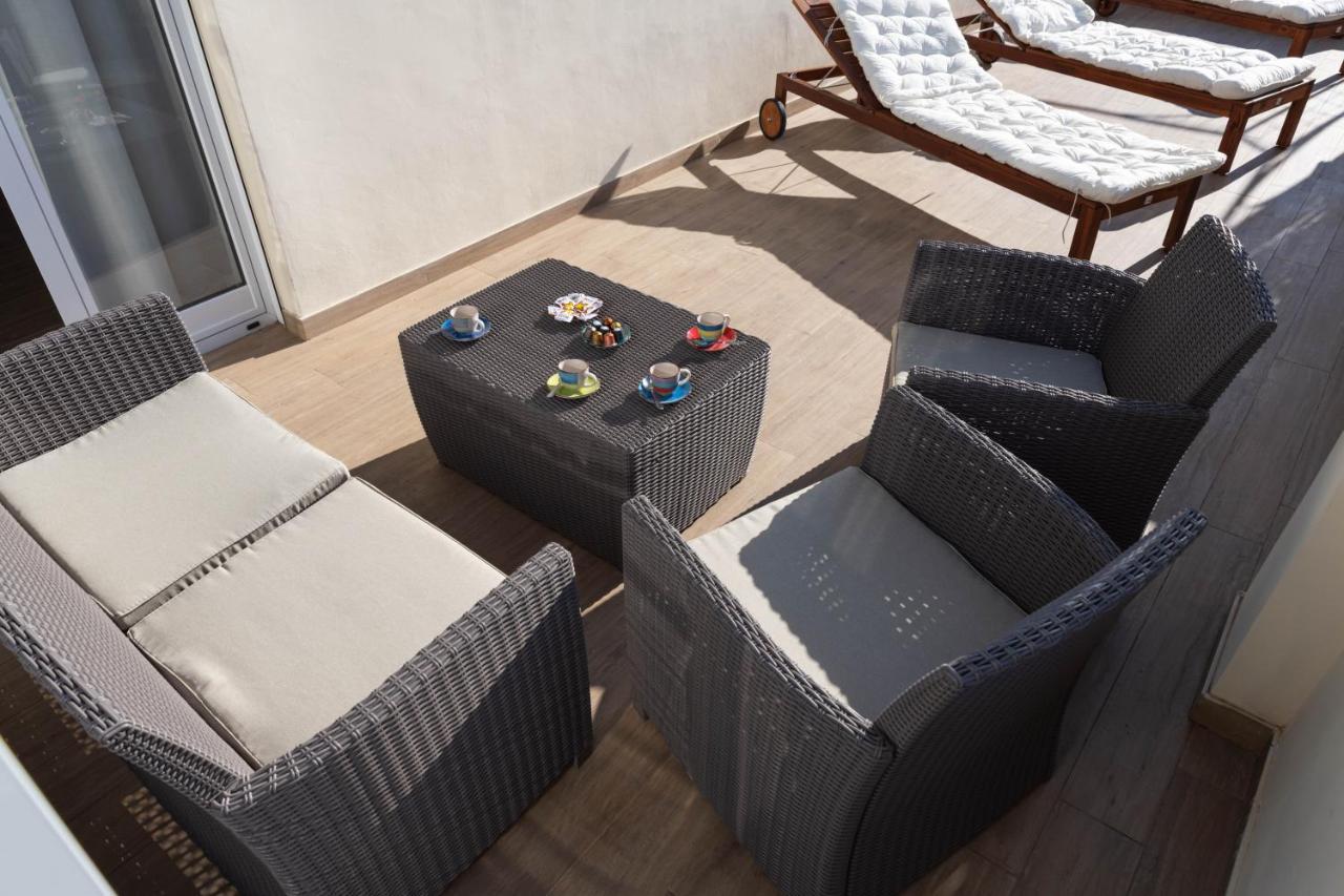 Colosseo Brightful Apartment With Rooftop Rome Buitenkant foto