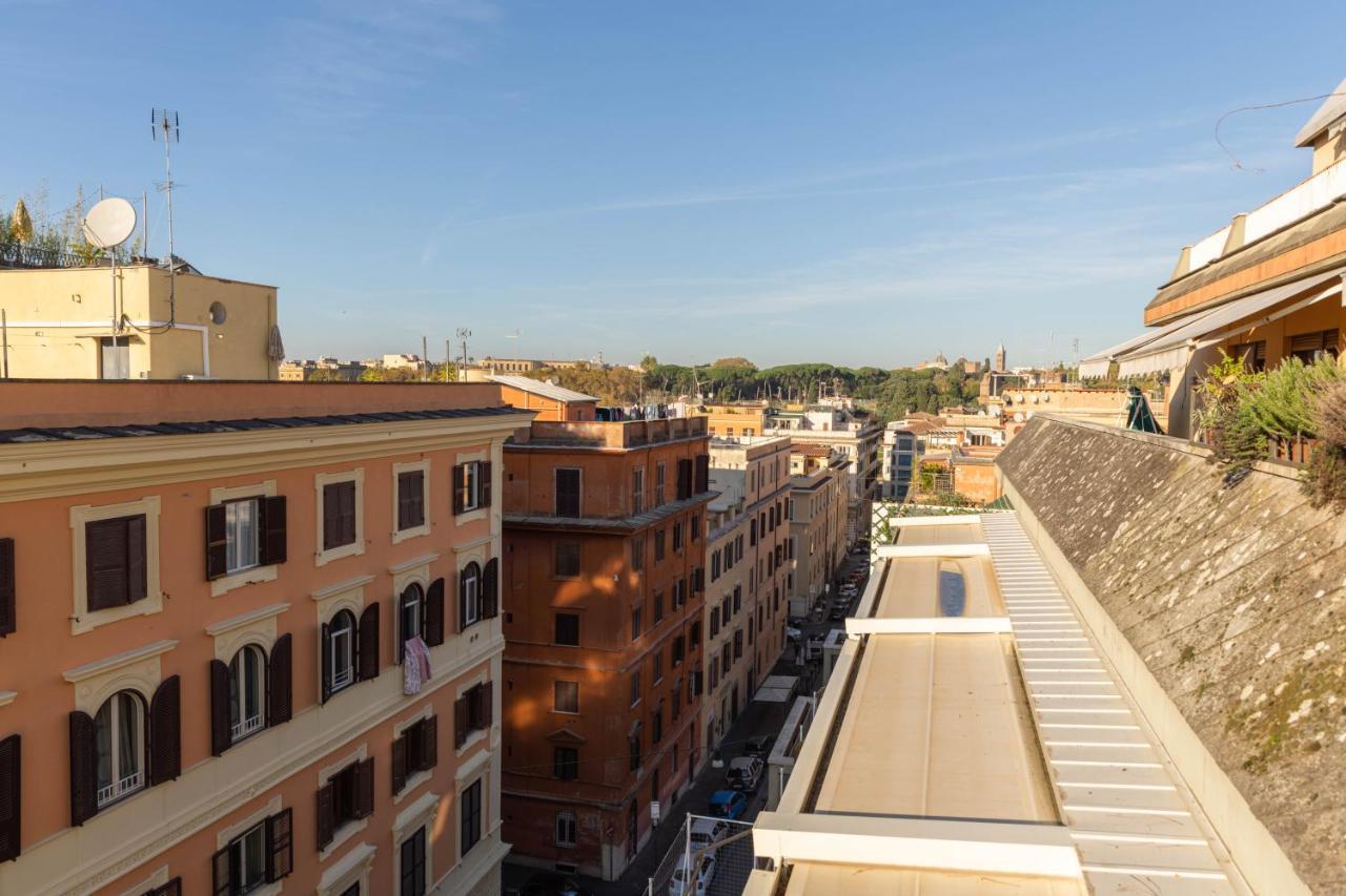 Colosseo Brightful Apartment With Rooftop Rome Buitenkant foto