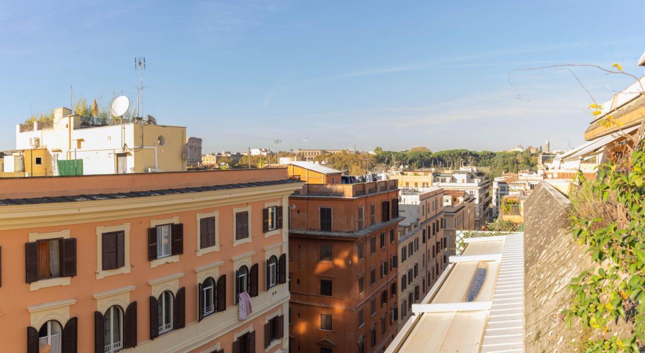 Colosseo Brightful Apartment With Rooftop Rome Buitenkant foto